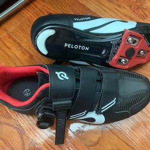 Peloton cleats size 38 (used)